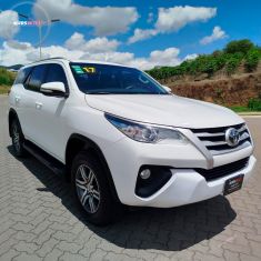TOYOTA FORTUNER 2017